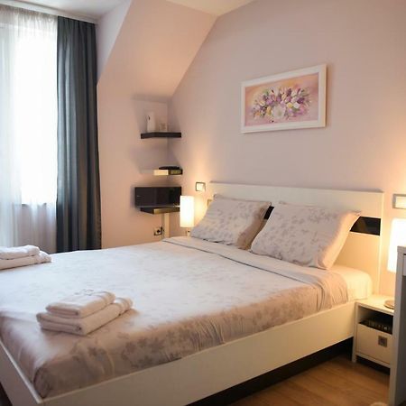 Derelli Deluxe And Derelli Adorable Apartments صوفيا المظهر الخارجي الصورة